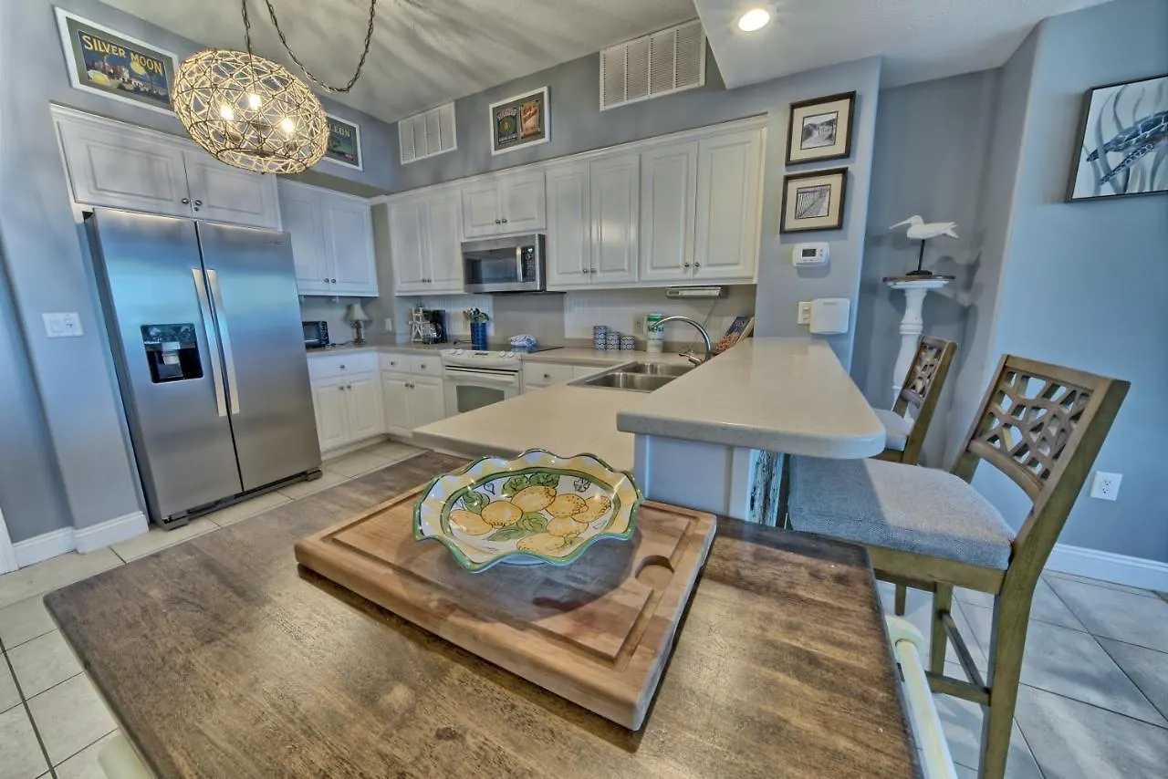 Cozy Oceanfront Condo With Beachside Pool - Unit 1602 Panama City Beach