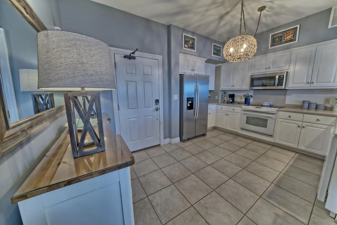 Cozy Oceanfront Condo With Beachside Pool - Unit 1602 Panama City Beach